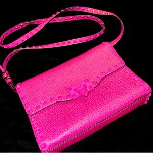 😱VALENTINO😱 RARE HOT PINK STUDDED! SPRING SUMMER LEATHER CROSSBODY PURSE! NEW!